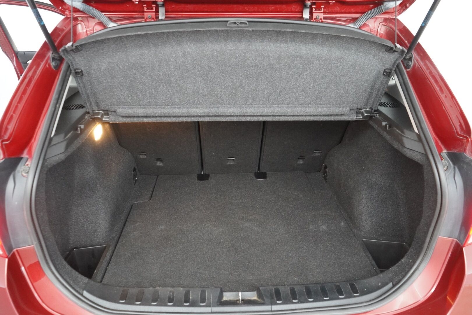 BMW X1 2012 xDrive 20i - Vetokoukku | Xenon | Nahkasiusta | Premium Hifi | P-Tutka | Ilmastointi | Kahdet hyväkuntoiset renkaat BMW vanteilla | Viimeisin huolto 70tkm