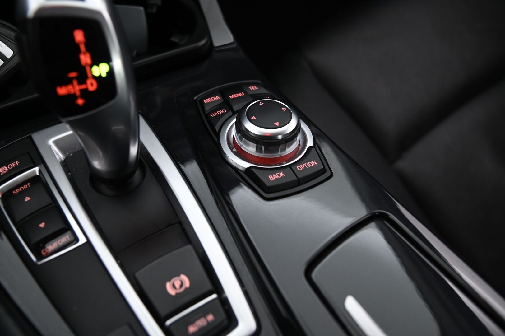 BMW 520 2013 TwinPower Turbo A F10 Sedan Business Automatic Edition*YritysOutlet - Myydään vain yrityksille* - *YritysOutlet - Myydään vain yrityksille*