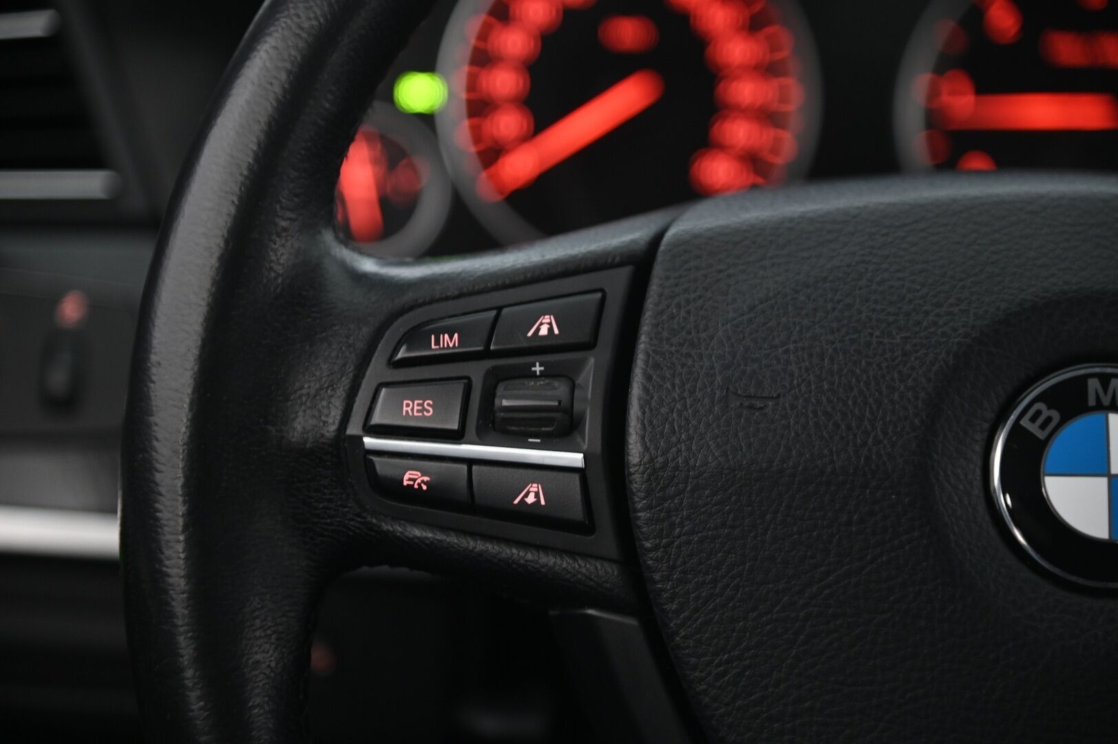 BMW 520 2013 TwinPower Turbo A F10 Sedan Business Automatic Edition*YritysOutlet - Myydään vain yrityksille* - *YritysOutlet - Myydään vain yrityksille*