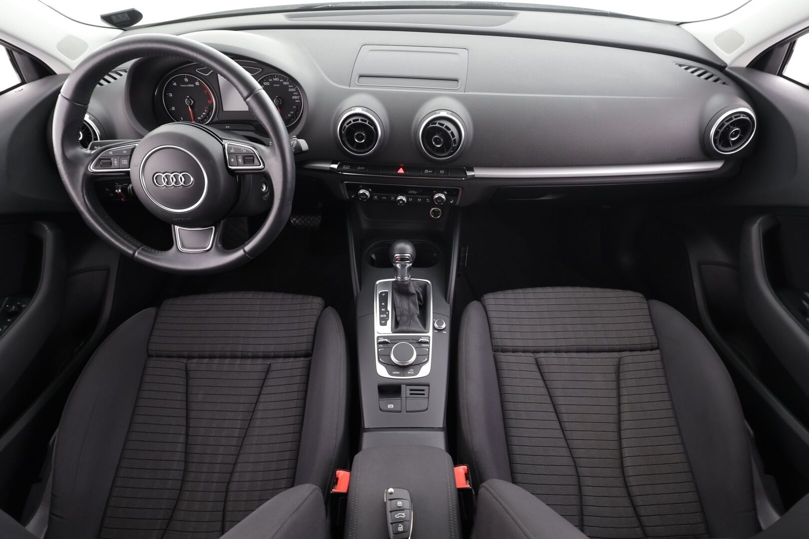 Audi A3 2013 Compact Coupé Business Sport 1,4 TFSI 90 kW S tronic * Vakkari / P.tutka / Xenon / Lohko / Sporttipenkit * - Suomi-auto / Kahdet renkaat aluvanteilla