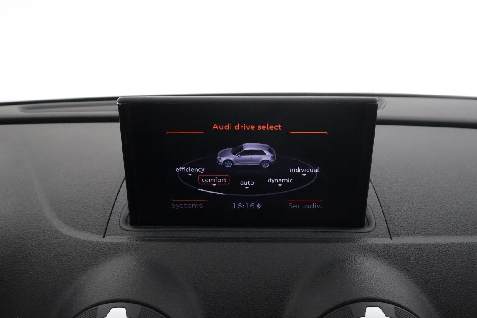 Audi A3 2013 Compact Coupé Business Sport 1,4 TFSI 90 kW S tronic * Vakkari / P.tutka / Xenon / Lohko / Sporttipenkit * - Suomi-auto / Kahdet renkaat aluvanteilla