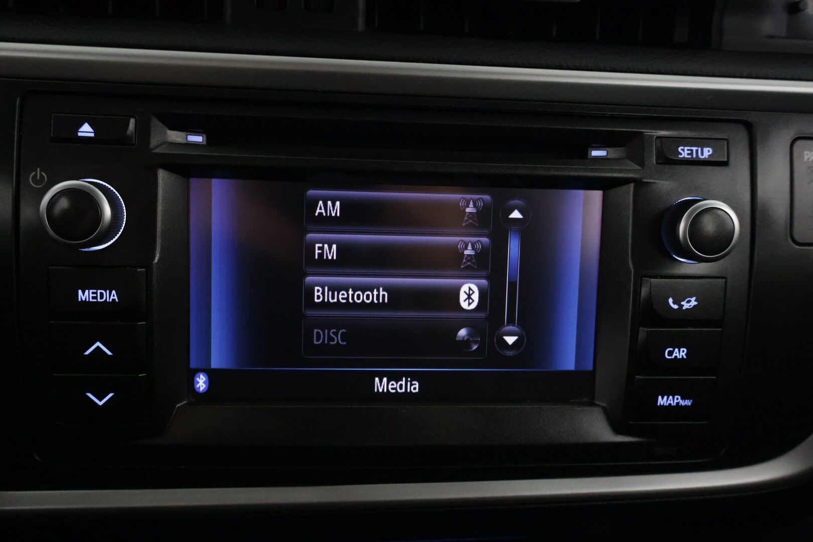 Toyota Auris 2013 1,8 Hybrid Premium ** P-Kamera / Puolinahka sisusta / Lohko /  NAVI / Bluetooth, Aux, USB, CD ** - Kahdet Renkaat vanteineen! 