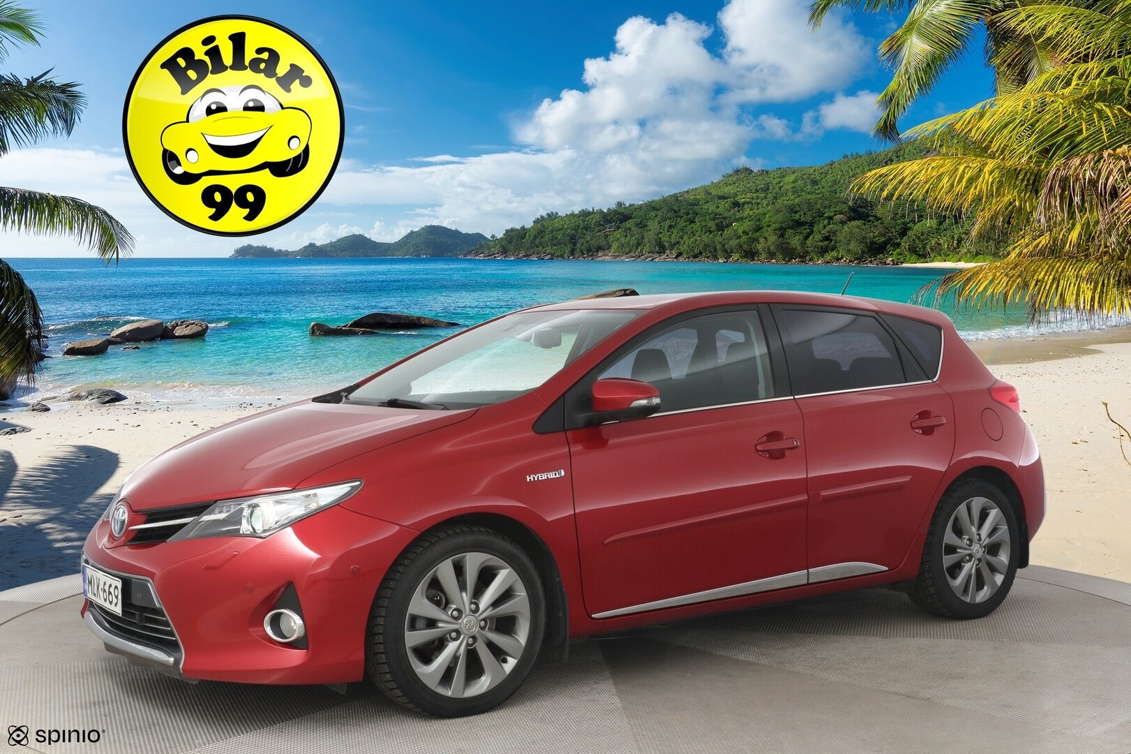 Toyota Auris 2013 1,8 Hybrid Premium ** P-Kamera / Puolinahka sisusta / Lohko /  NAVI / Bluetooth, Aux, USB, CD ** - Kahdet Renkaat vanteineen! 