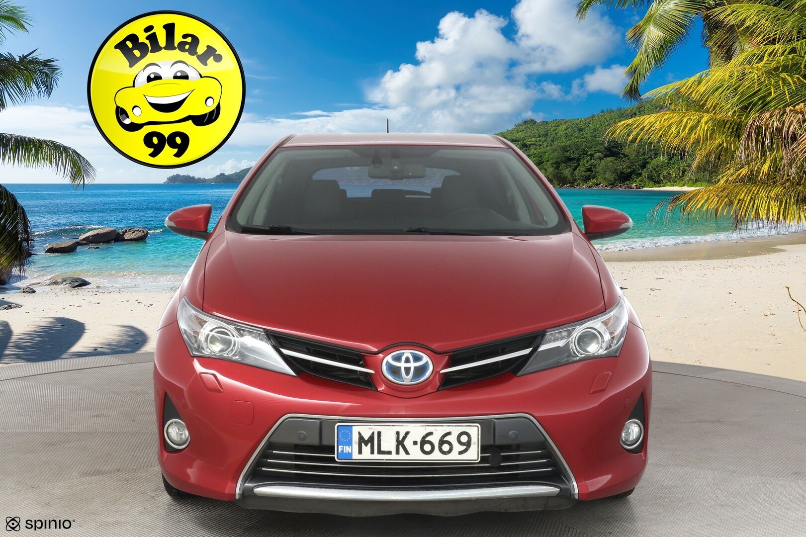 Toyota Auris 2013 1,8 Hybrid Premium ** P-Kamera / Puolinahka sisusta / Lohko /  NAVI / Bluetooth, Aux, USB, CD ** - Kahdet Renkaat vanteineen! 