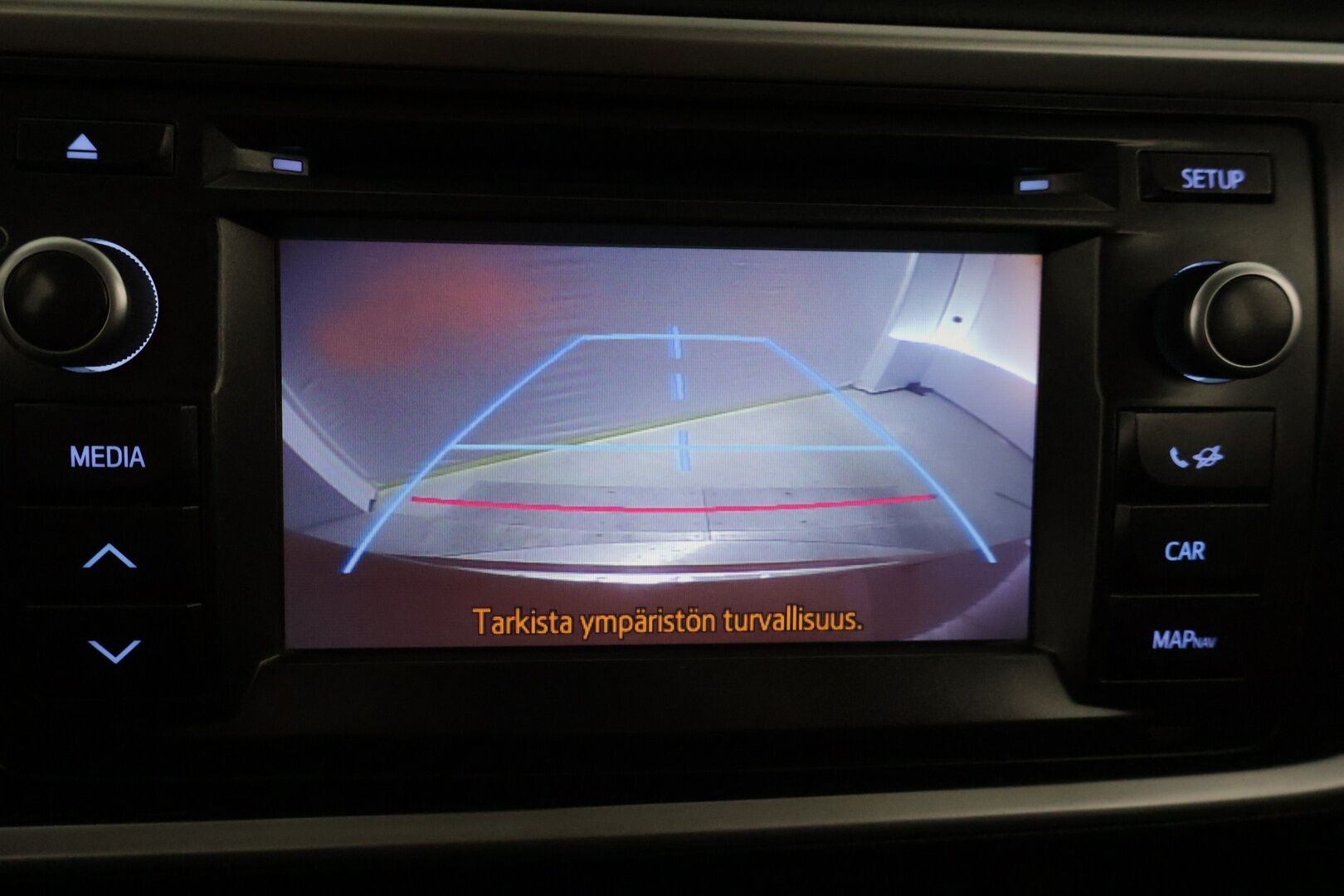 Toyota Auris 2013 1,8 Hybrid Premium ** P-Kamera / Puolinahka sisusta / Lohko /  NAVI / Bluetooth, Aux, USB, CD ** - Kahdet Renkaat vanteineen! 