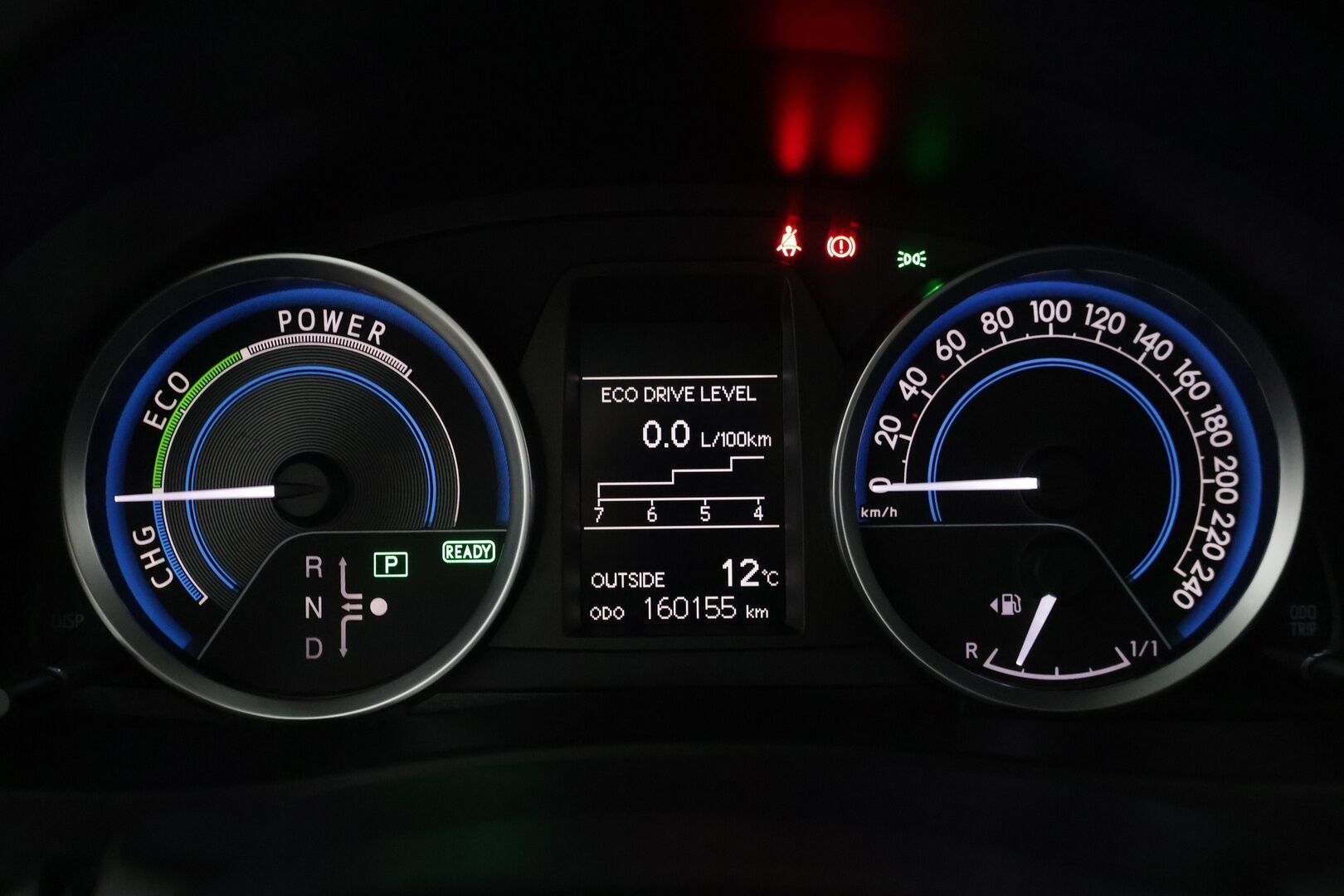 Toyota Auris 2013 1,8 Hybrid Premium ** P-Kamera / Puolinahka sisusta / Lohko /  NAVI / Bluetooth, Aux, USB, CD ** - Kahdet Renkaat vanteineen! 