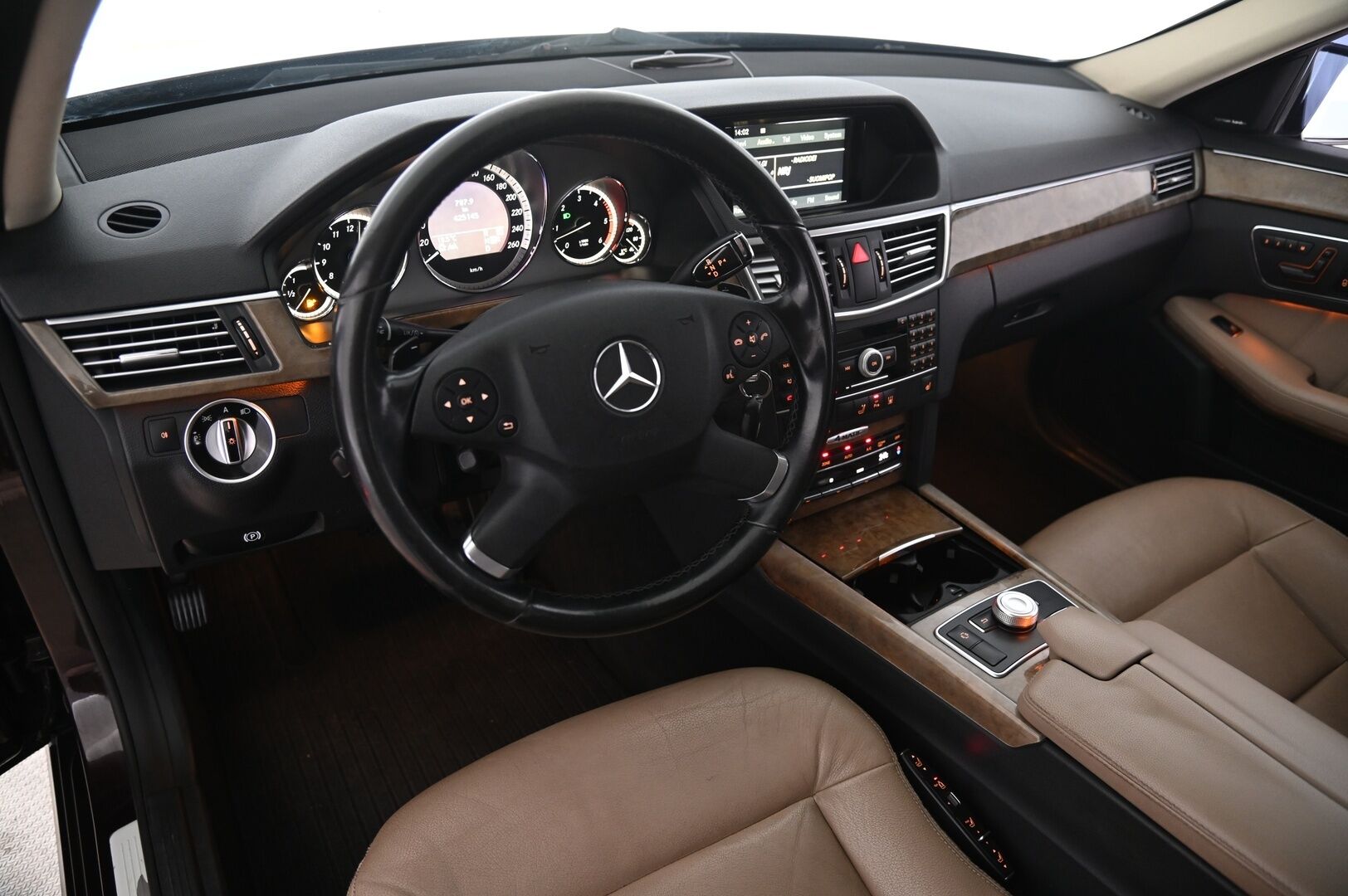 Mercedes-Benz E 2010 E 350 CDI 4MATIC ***MYYDÄÄN HUUTOKAUPAT.COM*** - ***MYYDÄÄN HUUTOKAUPAT.COM***