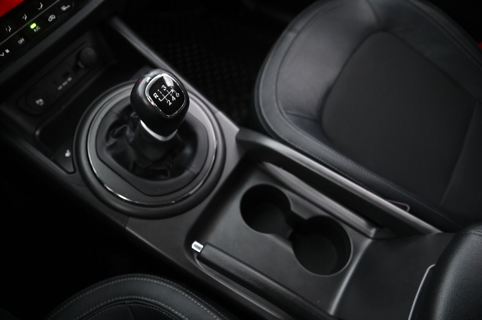 Kia Sportage 2013 1,6 ISG Urban EX EcoDynamics - Suomi-auto | 2-omist | Vetokoukku | Vakkari | Lohko | 2x alut