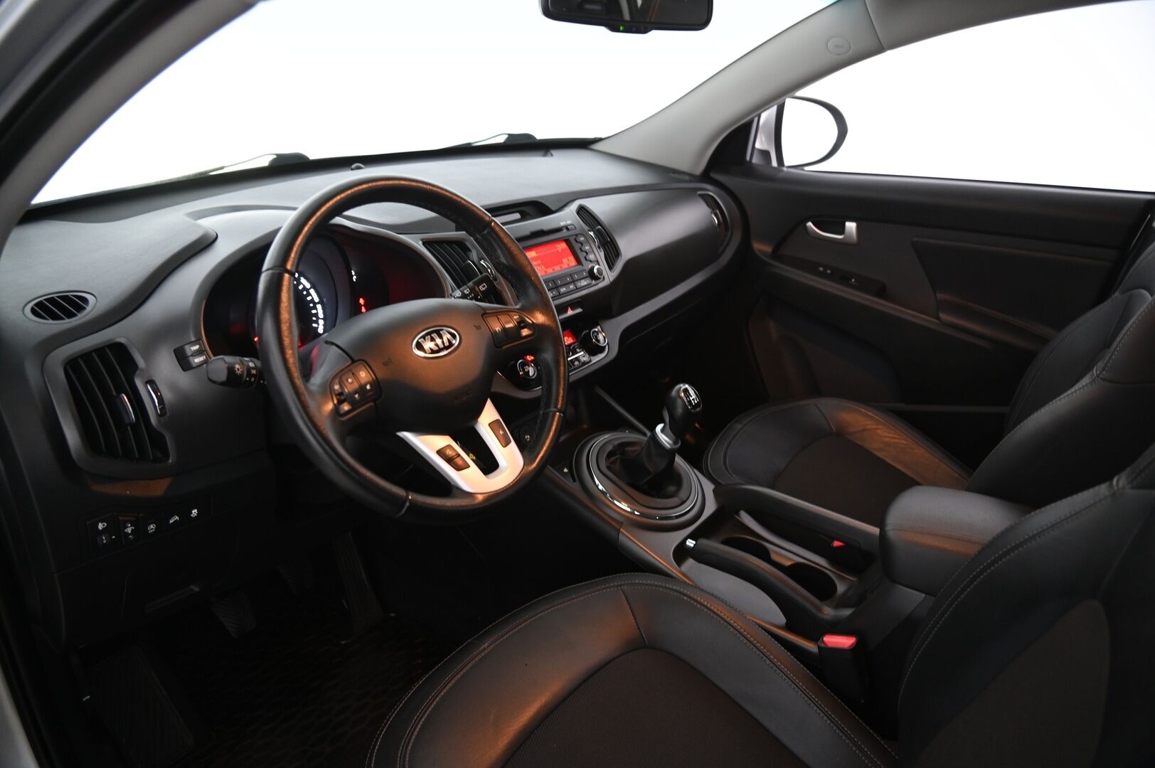 Kia Sportage 2013 1,6 ISG Urban EX EcoDynamics - Suomi-auto | 2-omist | Vetokoukku | Vakkari | Lohko | 2x alut