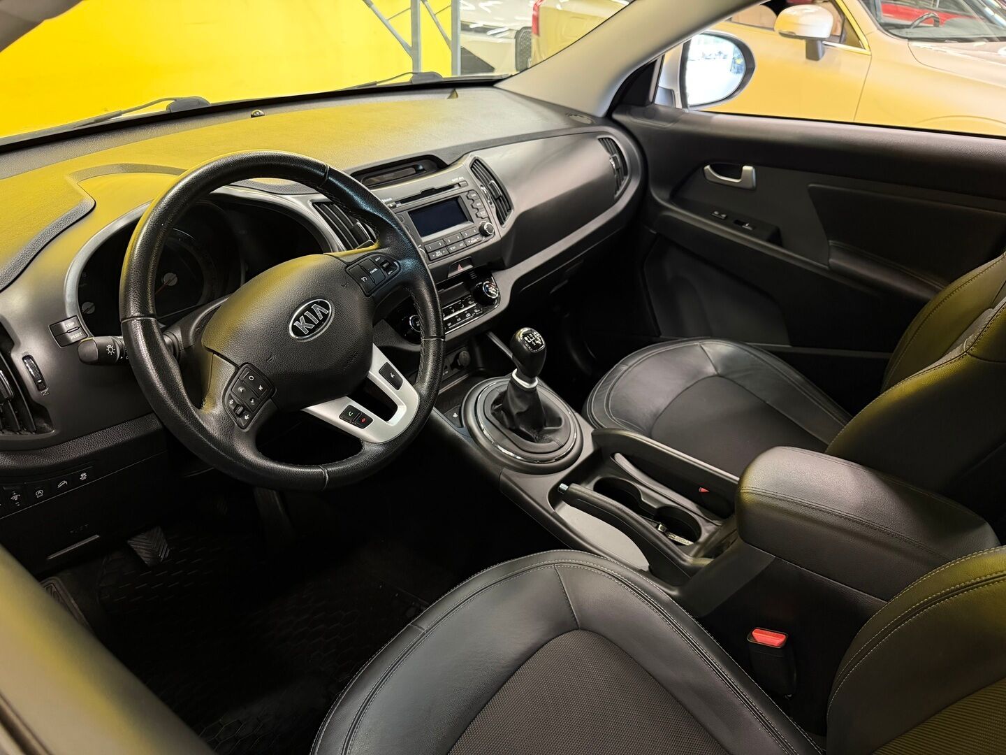 Kia Sportage 2013 1,6 ISG Urban EX EcoDynamics - Suomi-auto | 2-omist | Vetokoukku | Vakkari | Lohko | 2x alut