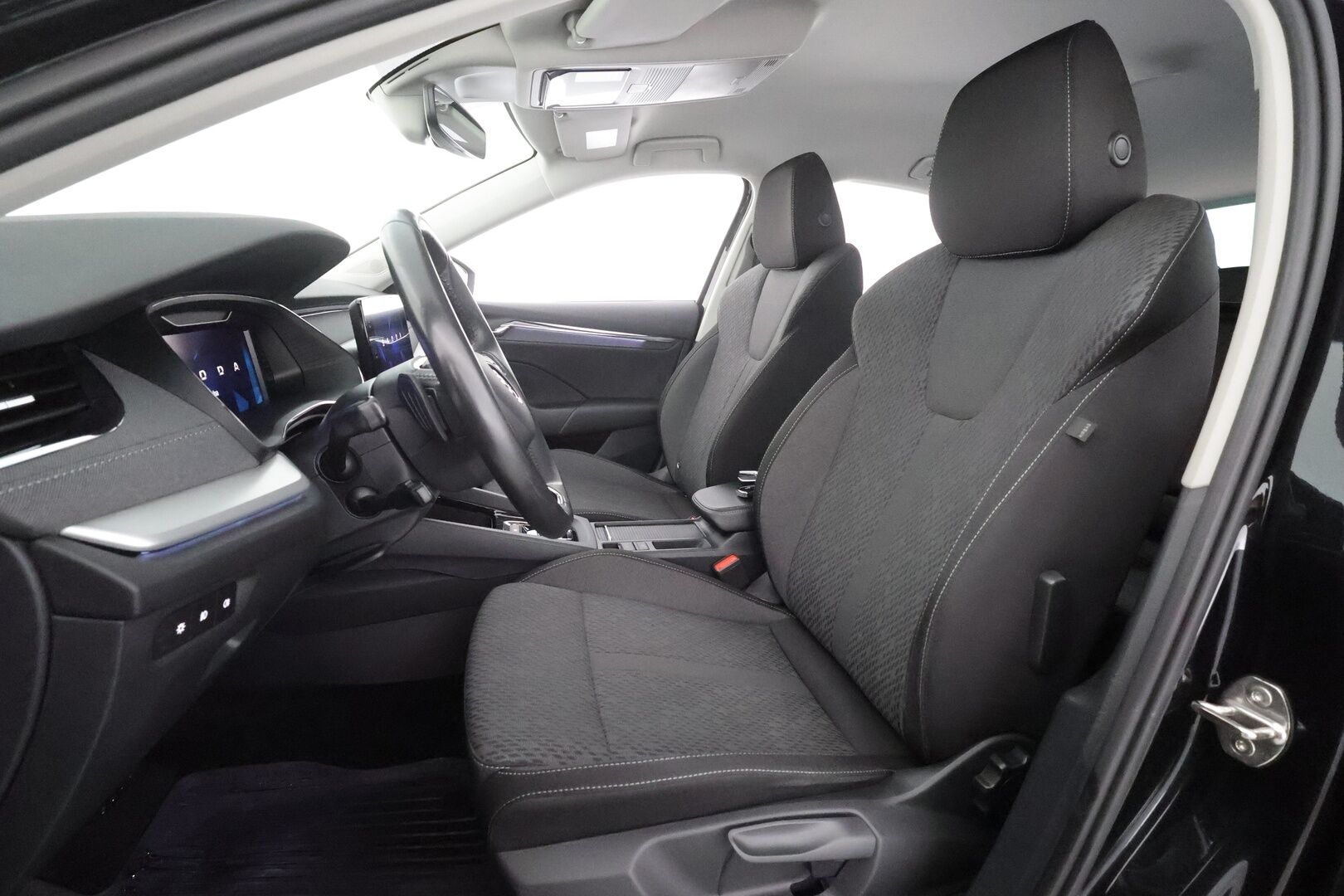 Skoda Octavia 2024 1.0 TSI Style eTEC DSG Autom. - | ACC | Webasto | Koukku | Skoda crystal Matrix-LED | Keyless | P.Kamera | Apple&Android | 1.Om Suomi-auto | Kahdet Renkaat |