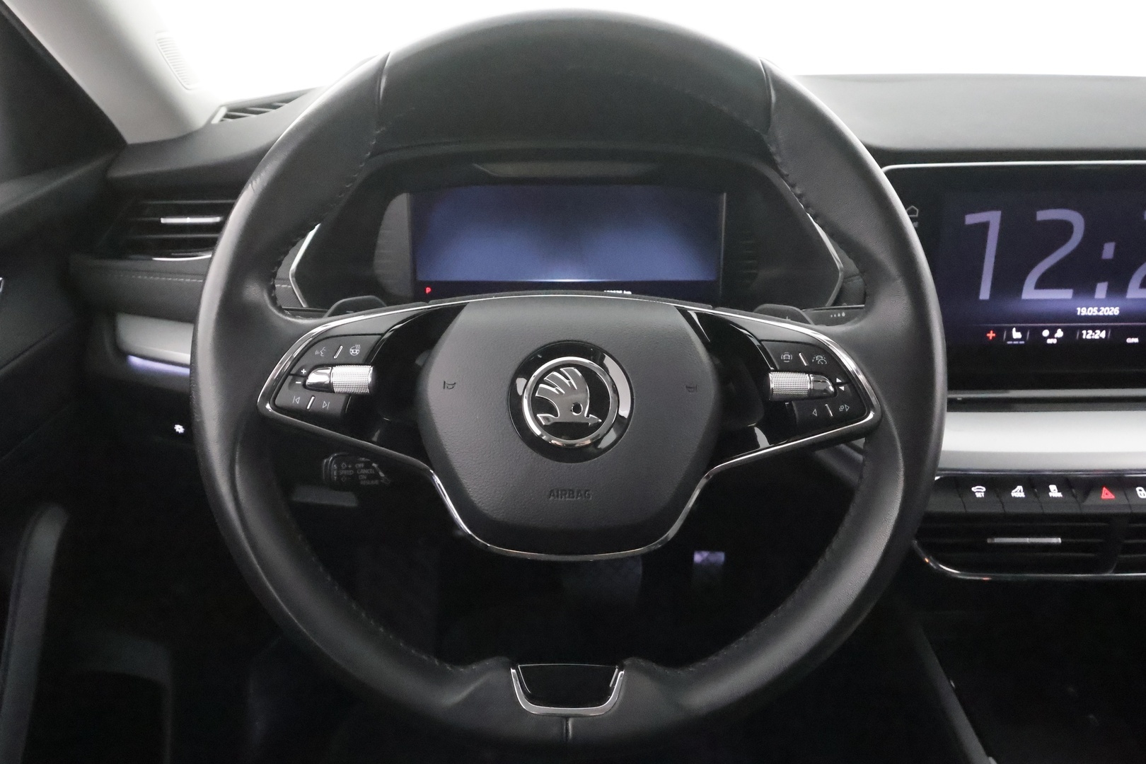 Skoda Octavia 2024 1.0 TSI Style eTEC DSG Autom. - | ACC | Webasto | Koukku | Skoda crystal Matrix-LED | Keyless | P.Kamera | Apple&Android | 1.Om Suomi-auto | Kahdet Renkaat |