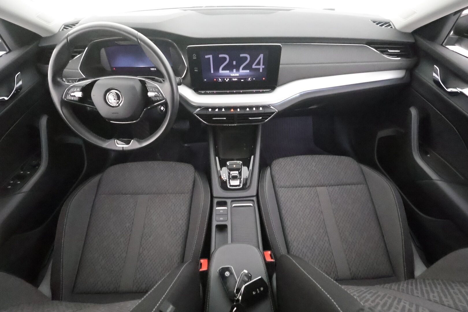 Skoda Octavia 2024 1.0 TSI Style eTEC DSG Autom. - | ACC | Webasto | Koukku | Skoda crystal Matrix-LED | Keyless | P.Kamera | Apple&Android | 1.Om Suomi-auto | Kahdet Renkaat |