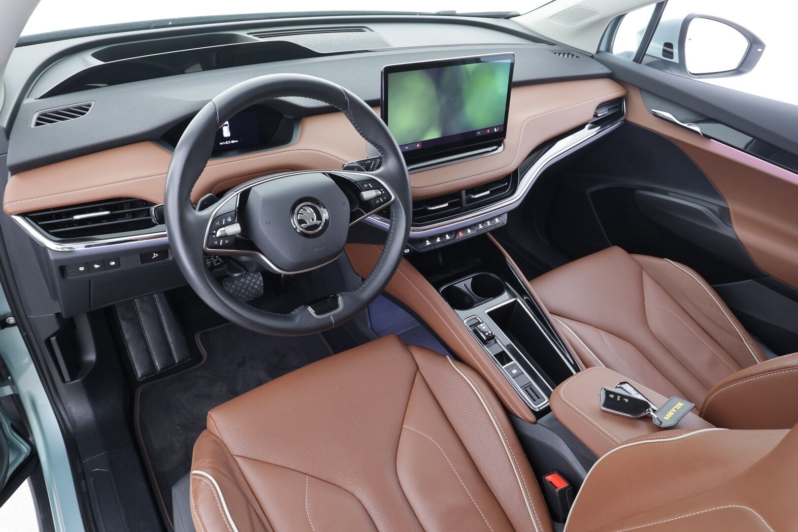 Skoda Enyaq 2024 85 Style BusinessLine - | ILP | Koukku | Canton | HUD | ACC | Matrix-LED | Muistipenkki | P.Kamera | Kaistavahti | Navi | Keyless | Merkkihuollot | Kahdet renkaat | 1-om Suomi-auto |