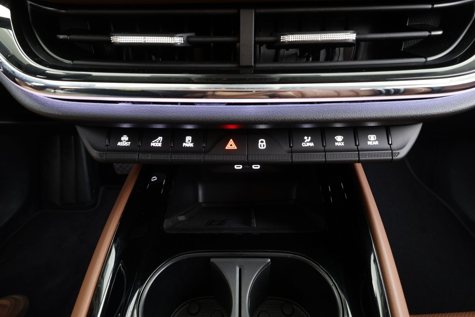 Skoda Enyaq 2024 85 Style BusinessLine - | ILP | Koukku | Canton | HUD | ACC | Matrix-LED | Muistipenkki | P.Kamera | Kaistavahti | Navi | Keyless | Merkkihuollot | Kahdet renkaat | 1-om Suomi-auto |