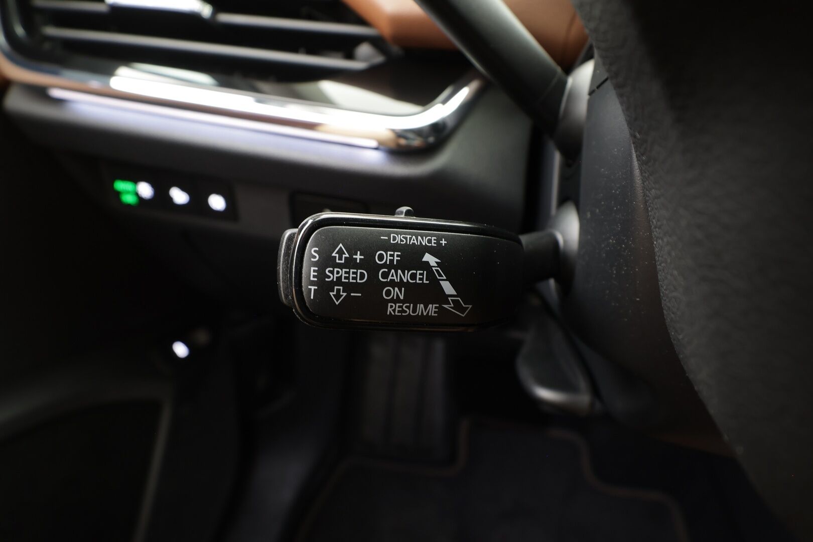 Skoda Enyaq 2024 85 Style BusinessLine - | ILP | Koukku | Canton | HUD | ACC | Matrix-LED | Muistipenkki | P.Kamera | Kaistavahti | Navi | Keyless | Merkkihuollot | Kahdet renkaat | 1-om Suomi-auto |