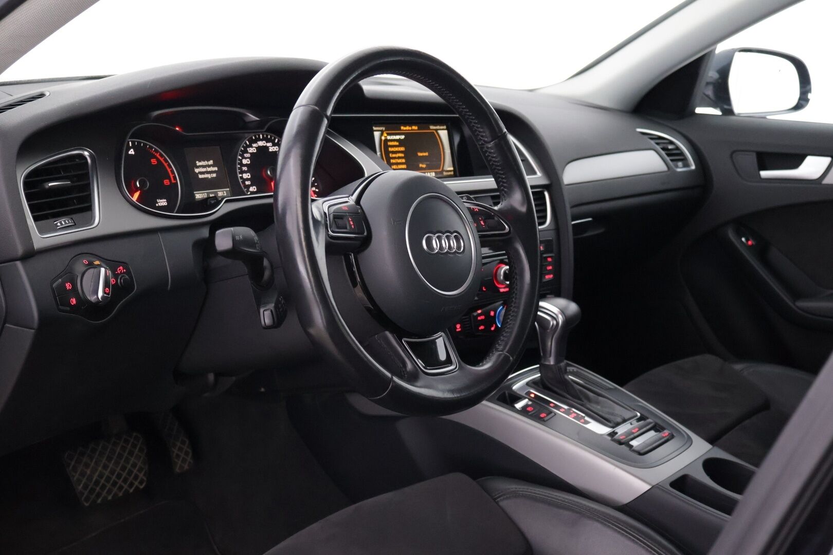 Audi A4 2014 Avant Business 2,0 TDI 110 kW multitronic - YritysOutlet - Myydään vain yrityksille* - - YritysOutlet - Myydään vain yrityksille*