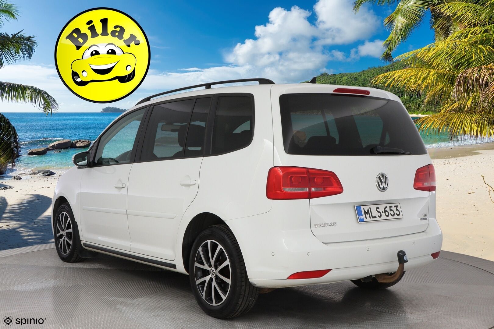 Volkswagen Touran 2014 Comfortline 1,6 TDI 77 kW (105 hv) BlueMotion Technology DSG-automaatti - Suomiauto | Webasto | Vetokoukku | 7-paikkainen | Panorama | Vakkari | P-tutkat | Jakopää tehty | Huippusiisti!