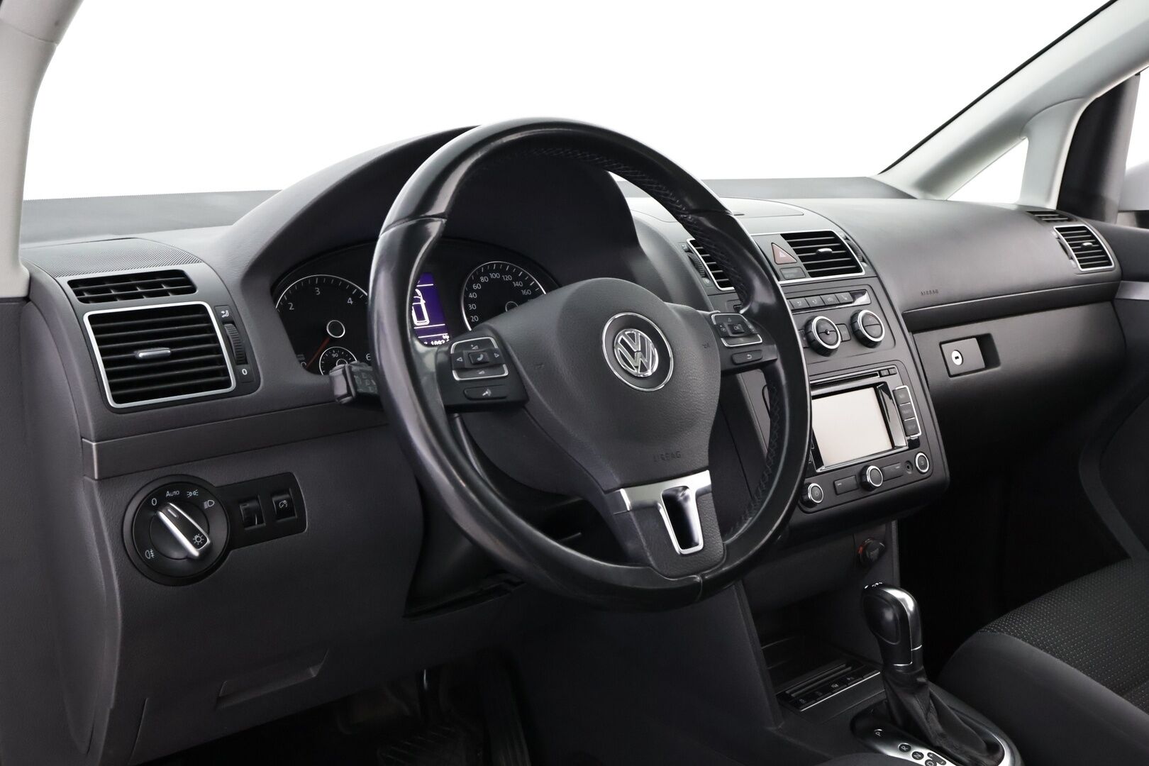 Volkswagen Touran 2014 Comfortline 1,6 TDI 77 kW (105 hv) BlueMotion Technology DSG-automaatti - Suomiauto | Webasto | Vetokoukku | 7-paikkainen | Panorama | Vakkari | P-tutkat | Jakopää tehty | Huippusiisti!