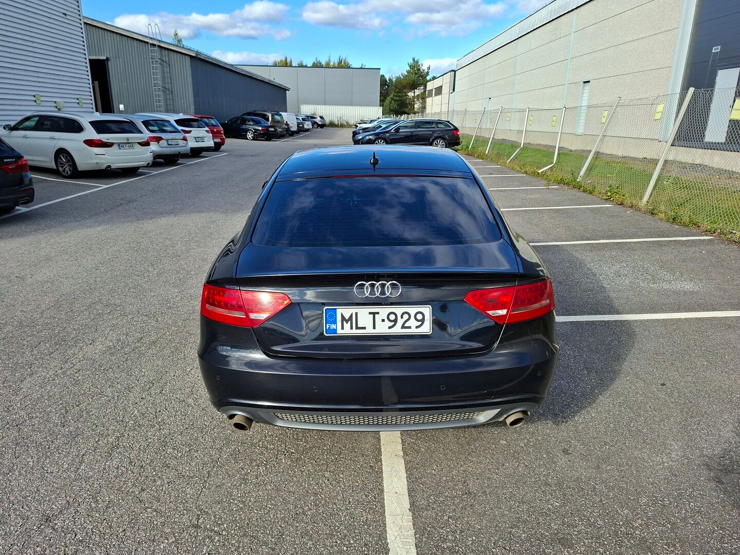 Audi A5 2010 Sportback 3,0 V6 TDI 176 kW quattro S tronic S Line - Webasto | Bang&Olufsen Surround | Nahka Sporttipenkit | Panorama | Peruutuskamera | Navi | Xenon Plus | Supervarusteet!