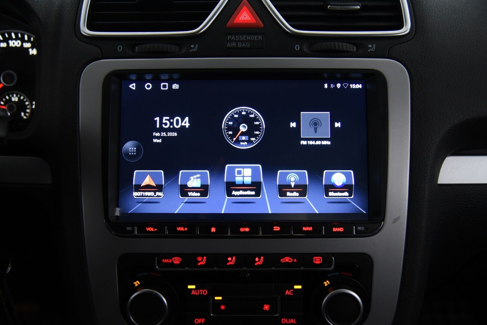 Volkswagen Scirocco 2012 2,0 TDI 103 kW (140 hv) BlueMotion Technology / Vakkari / Bluetooth / Navi / 2x Aluvanteet - Hihna tehty / Hiljattain huollettu! - HULLUT AVAJAISHULINAT KORKOTARJOUS 3,29 %