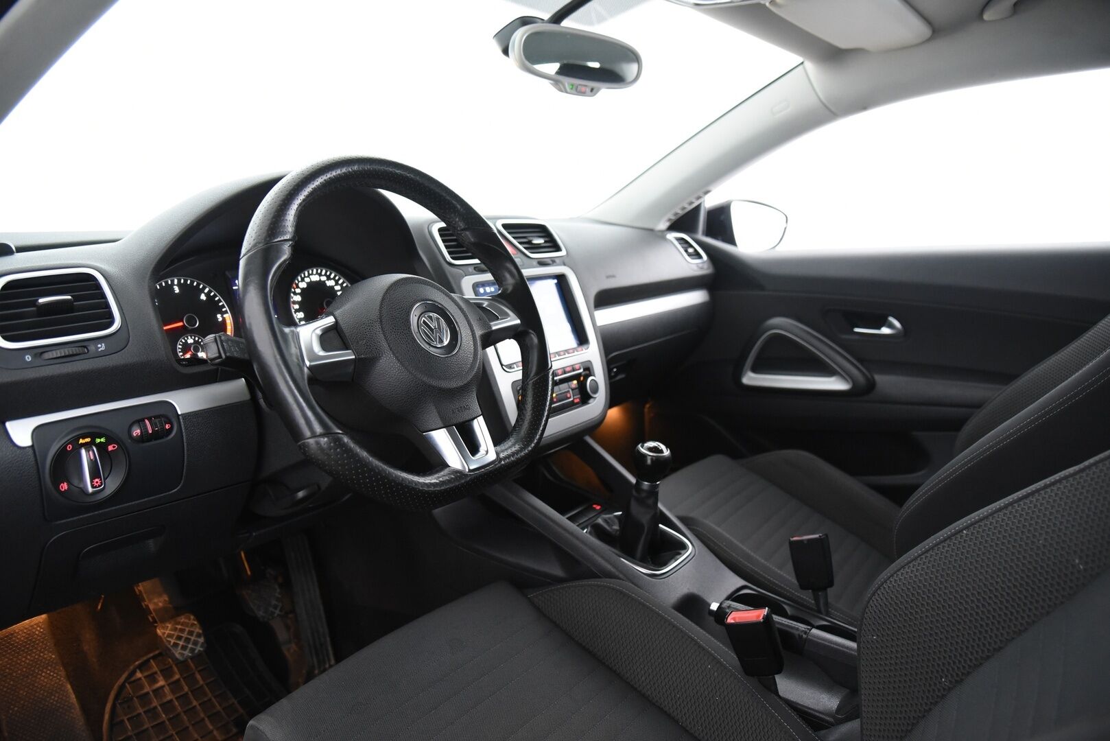 Volkswagen Scirocco 2012 2,0 TDI 103 kW (140 hv) BlueMotion Technology / Vakkari / Bluetooth / Navi / 2x Aluvanteet - Hihna tehty / Hiljattain huollettu! - HULLUT AVAJAISHULINAT KORKOTARJOUS 3,29 %