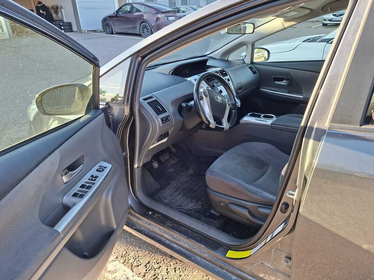 Toyota Prius+ 2014 Active 7p - | HUD | P-Kamera | Merkkipakka! | Vakkari |