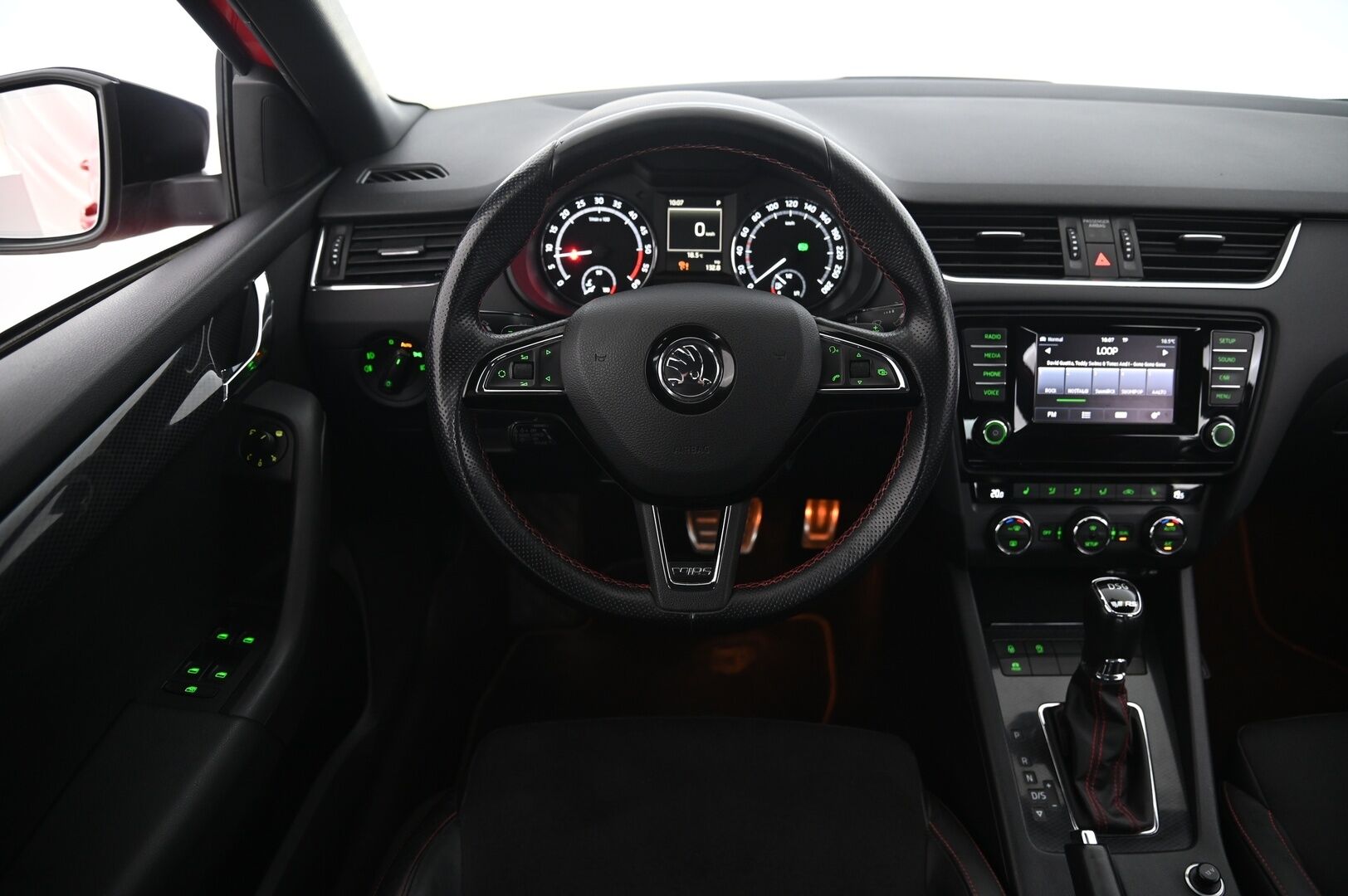 Skoda Octavia 2014 2,0 TDI RS DSG Autom*Acc / Vetokoukku / Lohko+sisä* - HULLUT AVAJAISHULINAT KORKOTARJOUS 3,29 %