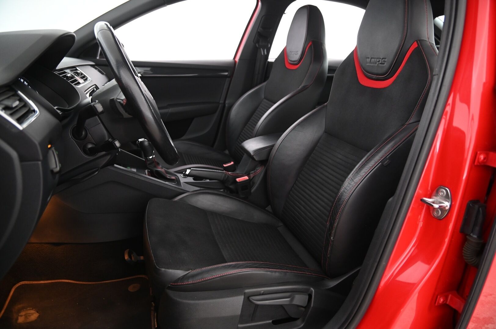 Skoda Octavia 2014 2,0 TDI RS DSG Autom*Acc / Vetokoukku / Lohko+sisä* - HULLUT AVAJAISHULINAT KORKOTARJOUS 3,29 %