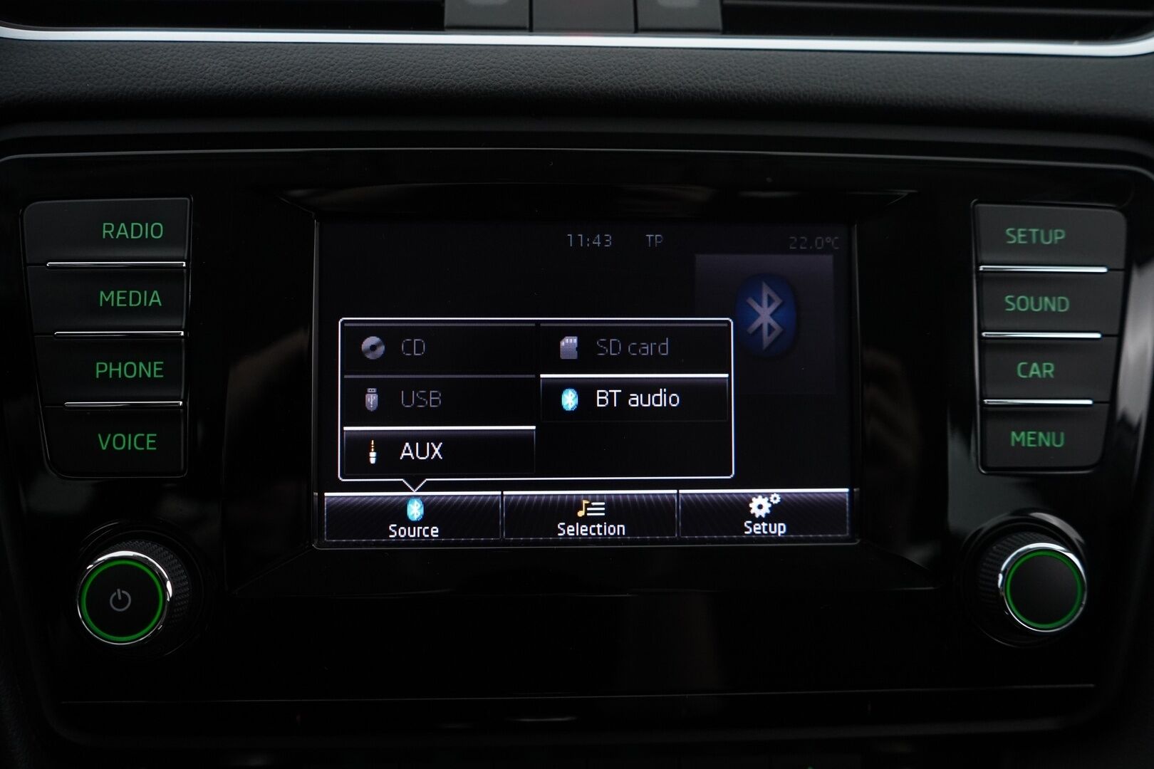 Skoda Octavia 2014 1.4 TSI Combi Elegance DSG *Webasto / Tutkat / Vakkari / Vetokoukku* - Suomi-auto / Viimeisin huolto 212tkm / Kahdet alumiinivanteet / Kahdet Nokian renkaat