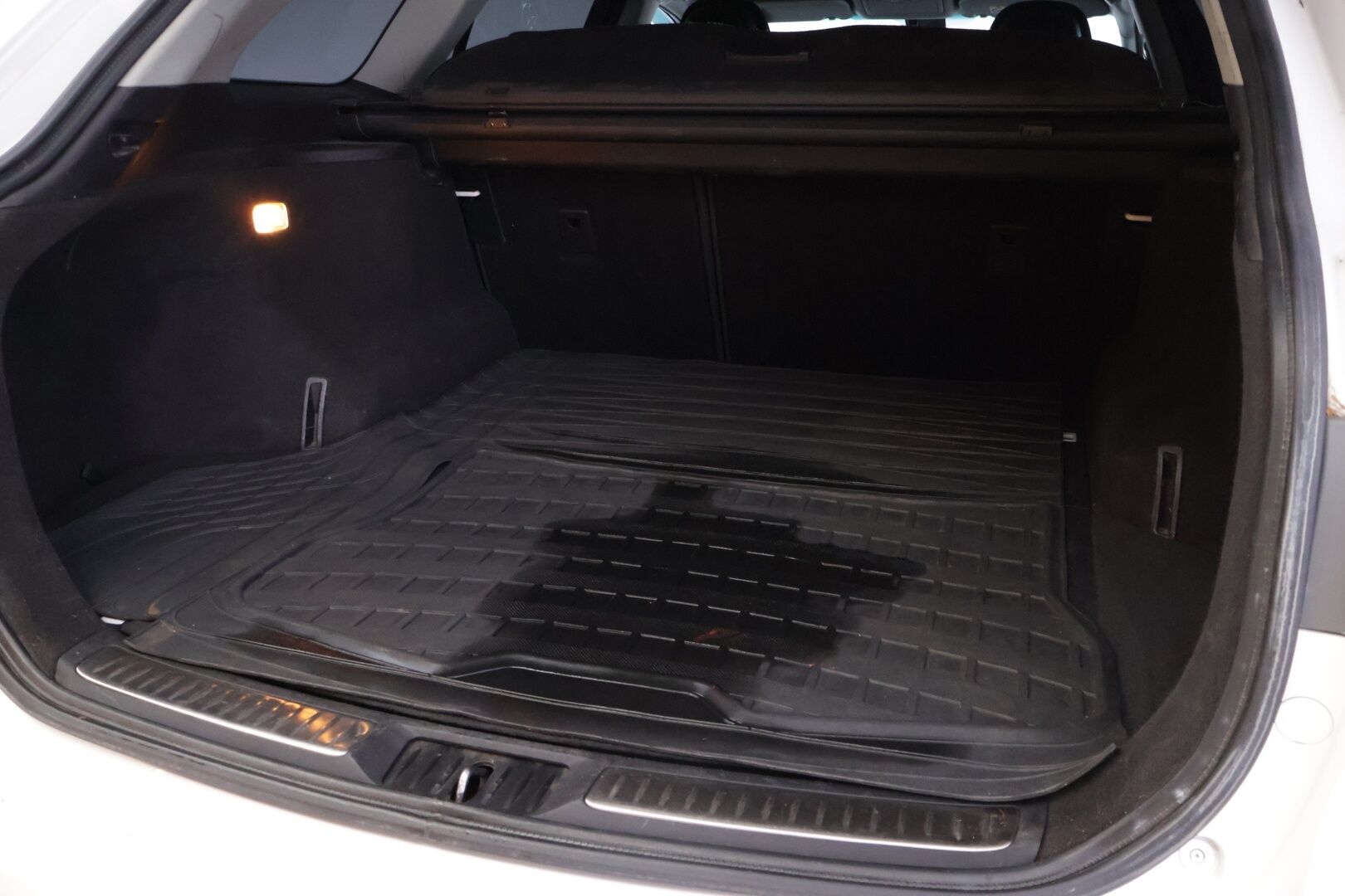 Toyota Avensis 2014 1,6 Valvematic Life Edition Wagon *Koukku / Lohko.S.Pistoke / Kahdet renkaat / Suomi-auto*