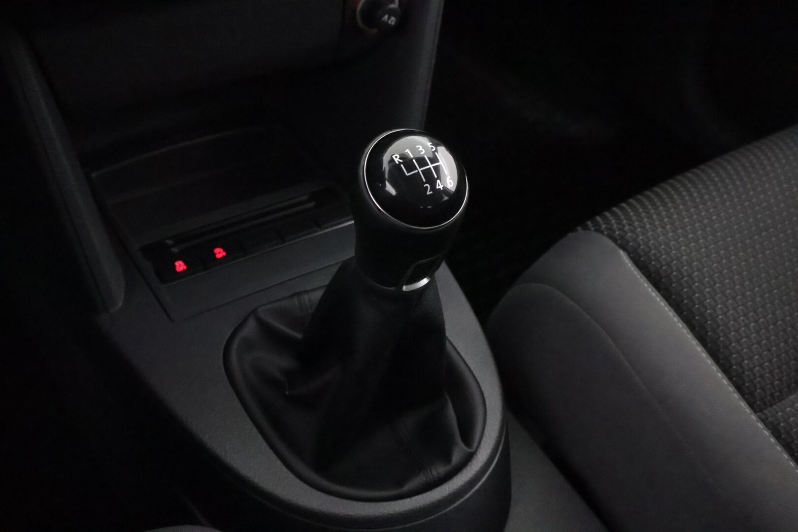 Volkswagen Touran 2014 Comfortline 1,2 TSI 77 kW (105 hv) BlueMotion Technology - YritysOutlet - Myydään vain yrityksille - 7PAIKKAINEN / - YritysOutlet - Myydään vain yrityksille