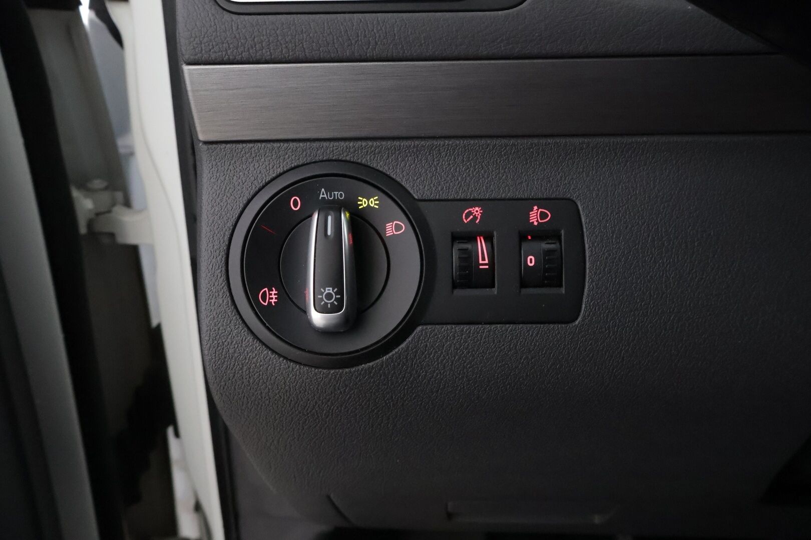 Volkswagen Touran 2014 Comfortline 1,2 TSI 77 kW (105 hv) BlueMotion Technology - YritysOutlet - Myydään vain yrityksille - 7PAIKKAINEN / - YritysOutlet - Myydään vain yrityksille