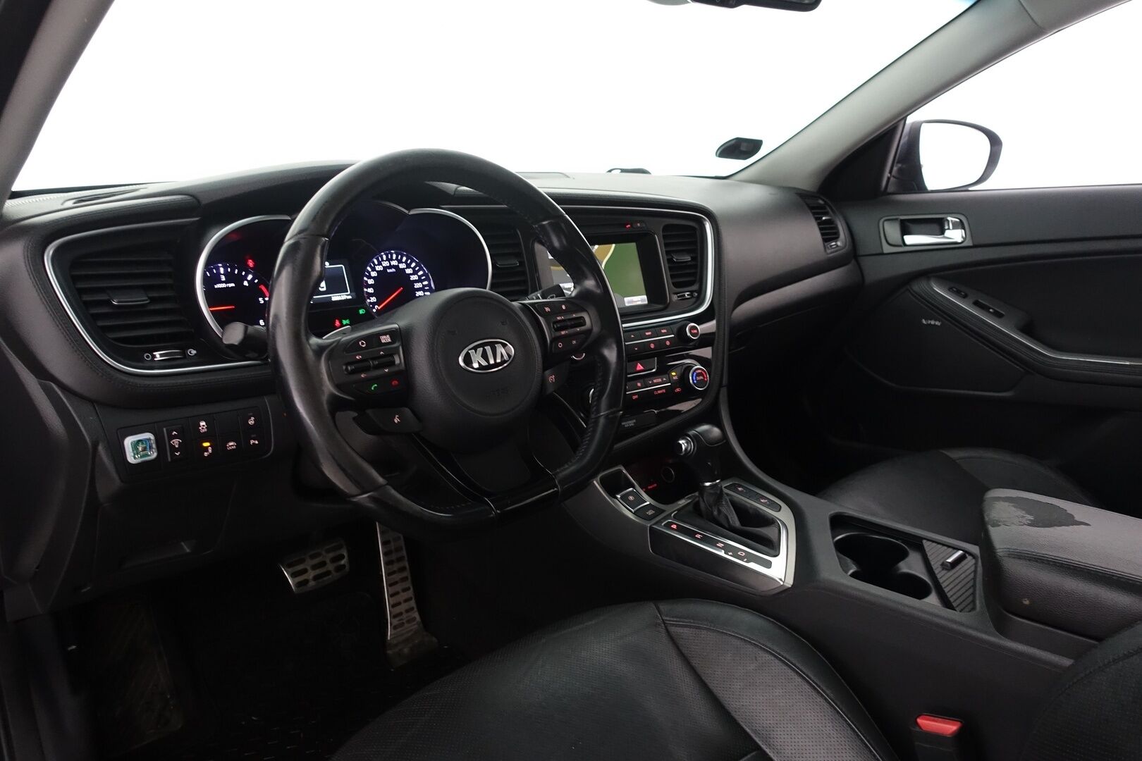 Kia Optima 2014 1,7 CRDi Business A/T - YritysOutlet - Myydään vain yrityksille - | Panorama | Ilmastoidut sähkösäätöiset nahkapenkit | Koukku | Infinity Sound | P.Kamera ja Tutkat | Lohko ja sisäpistoke | – Tämä auto myydään YritysOutlet -valikoimasta vain yritykselle