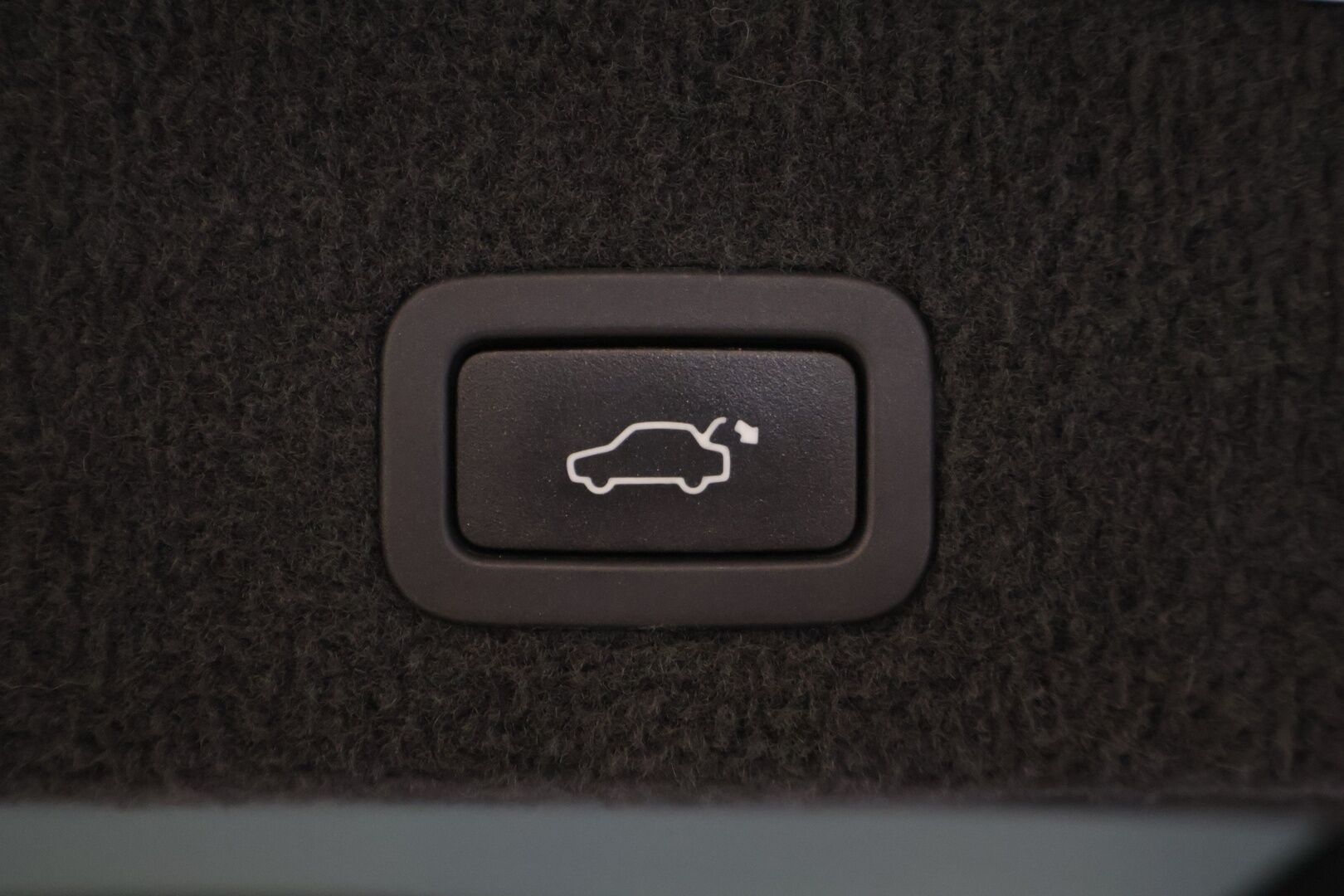 Volvo V70 2014 D2 Kinetic aut - | Suomi-auto | Vakionopeudensäädin | Kahdet hyväkuntoiset renkaat alumiinivanteilla | 