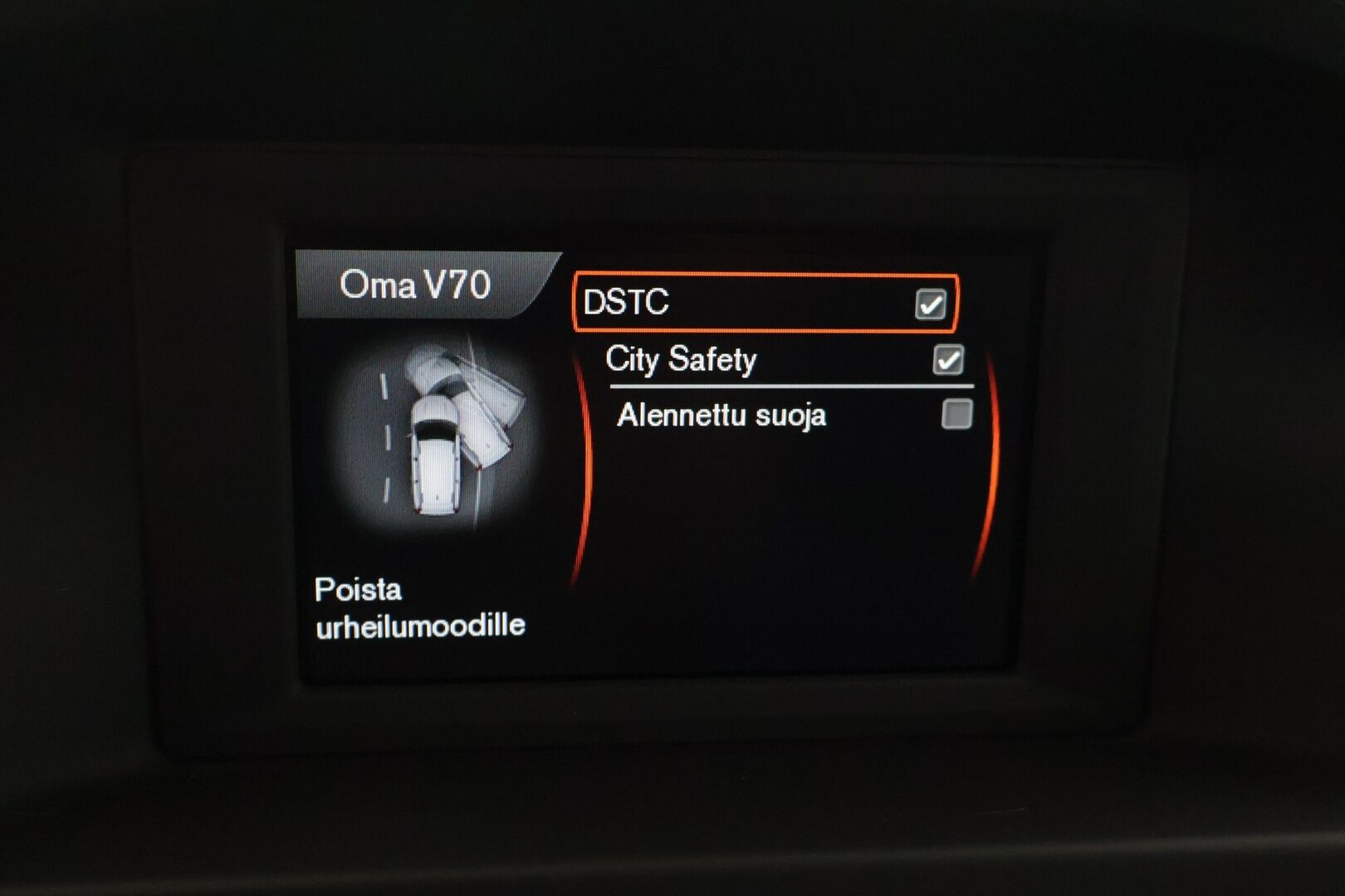 Volvo V70 2014 D2 Kinetic aut - | Suomi-auto | Vakionopeudensäädin | Kahdet hyväkuntoiset renkaat alumiinivanteilla | 