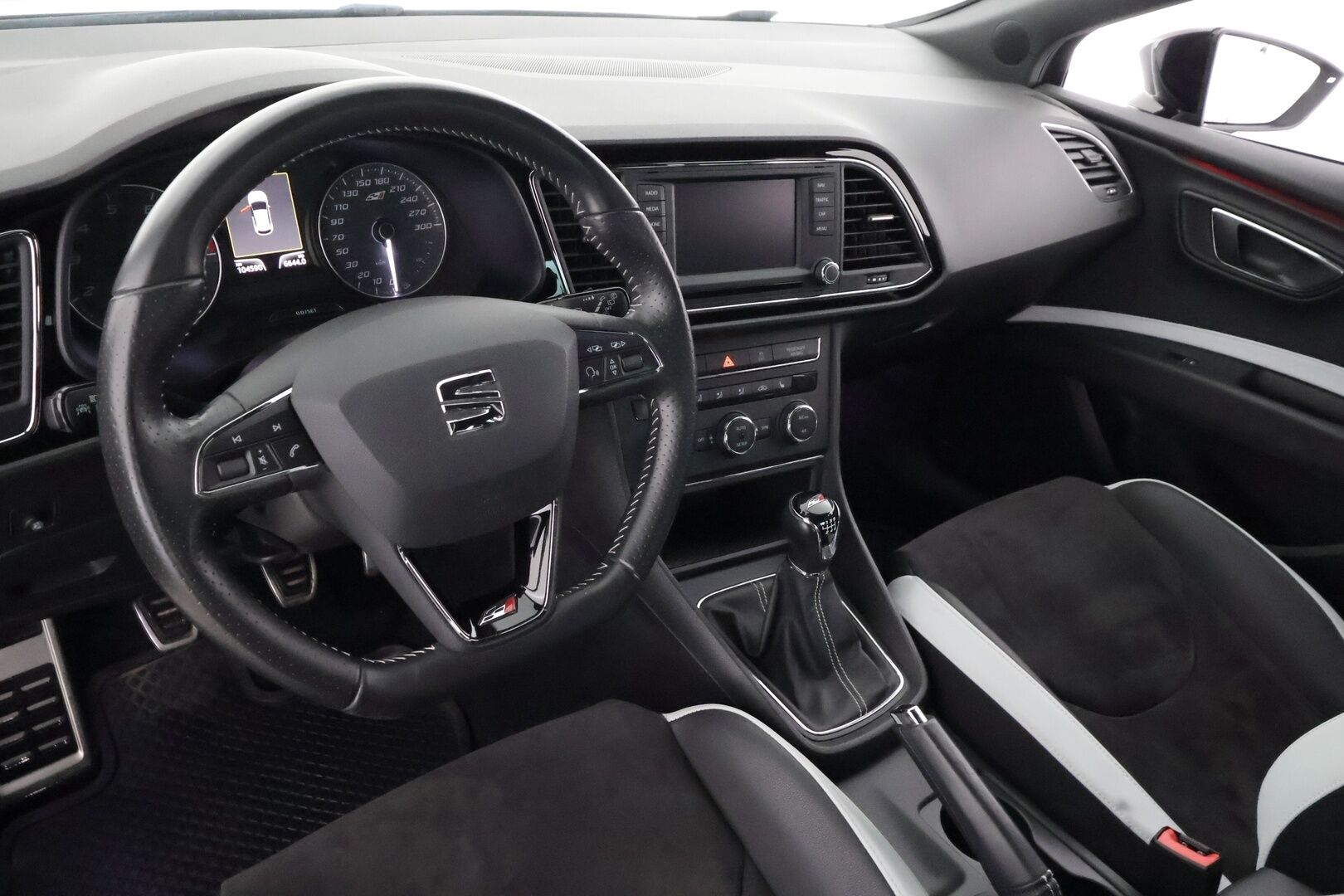 Seat Leon 2014 2,0 TSI 280 Cupra - | Pa-lisälämmitin | ACC | LED | P.Tutkat | Kaistavahti | Navi | Nahka-alcantara | Suomi-auto | Kahdet renkaat |