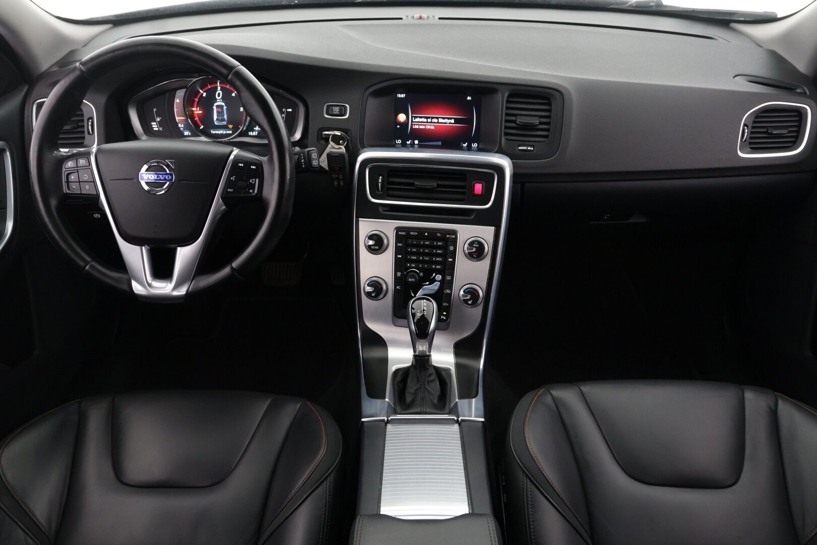 Volvo V60 2015 D4 Ocean Race Business aut - | Nahkasisusta | Suomi-auto | Ei Adblue | Vakionopeudensäädin | P.tutkat | Kahdet renkaat | 
