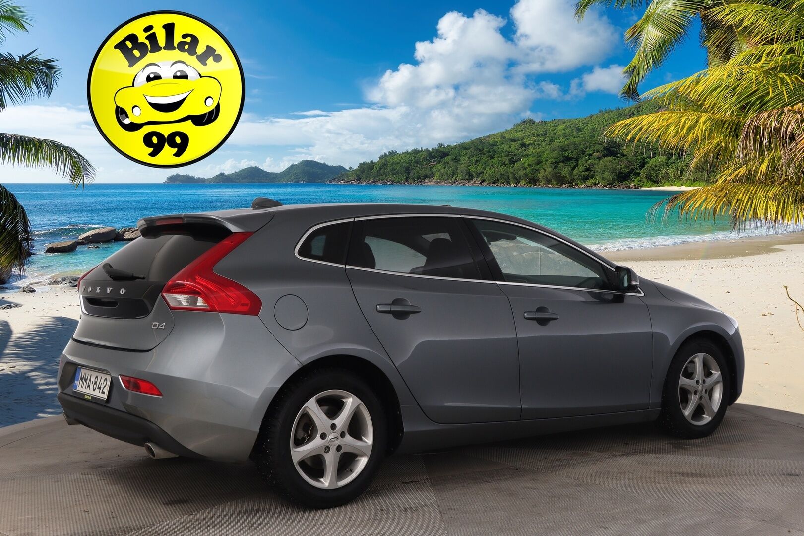 Volvo V40 2015 D4 Momentum aut*Webasto / Suomi-auto / Vakkari* - *Huippu hyvä huoltohistoria / 2x renkaat&alumiinivanteet* - HULLUT AVAJAISHULINAT KORKOTARJOUS 3,29 %