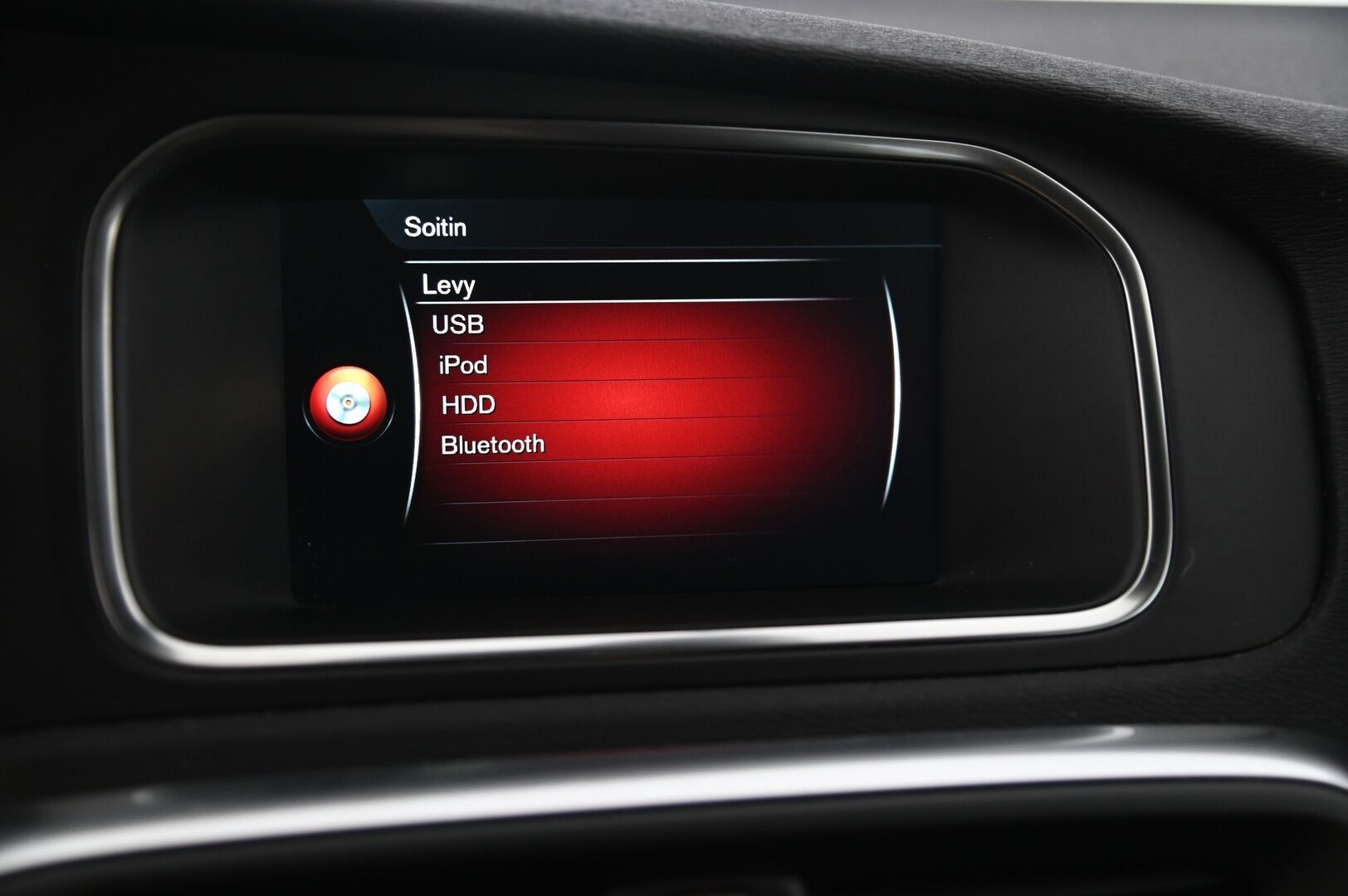 Volvo V40 2015 D4 Momentum aut*Webasto / Suomi-auto / Vakkari* - *Huippu hyvä huoltohistoria / 2x renkaat&alumiinivanteet* - HULLUT AVAJAISHULINAT KORKOTARJOUS 3,29 %