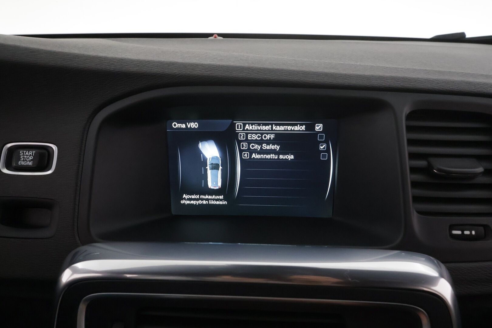 Volvo V60 2015 D4 Business aut * Webasto / Vakkari / Xenon / P.tutka / Bluetooth / Keyless * - Suomi-auto / Kahdet renkaat aluvanteilla