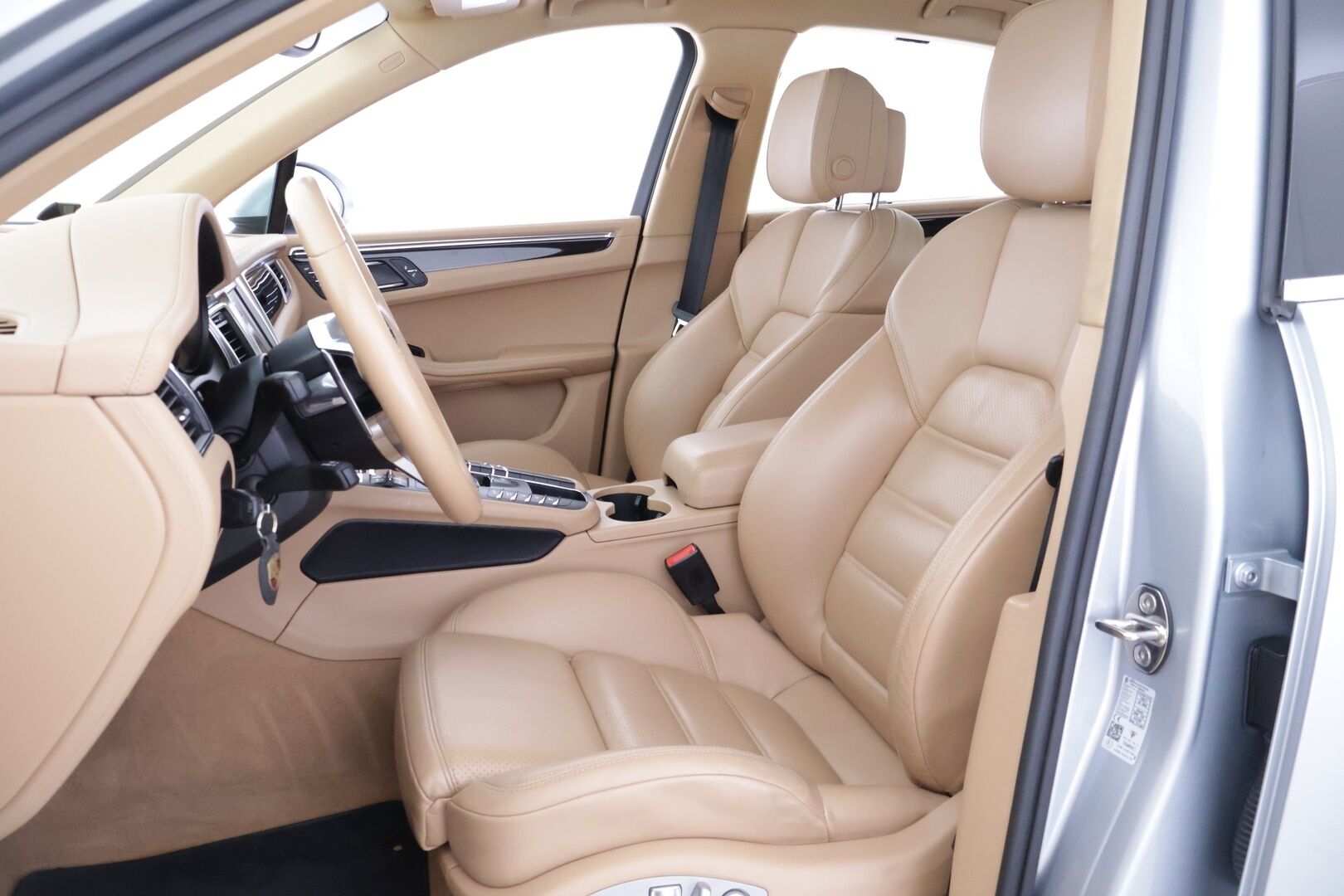 Porsche Macan 2015 S Diesel  *Sport Chrono / Panorama / Webasto / Koukku / 14-suuntaiset muistipenkit / Bose / PASM* - 3,99 % KORKOTARJOUS TÄHÄN AUTOON - *2-Omisteinen / Suomi auto / Todella upeassa kunnossa / Merkkiliikkeen huoltohistoria*