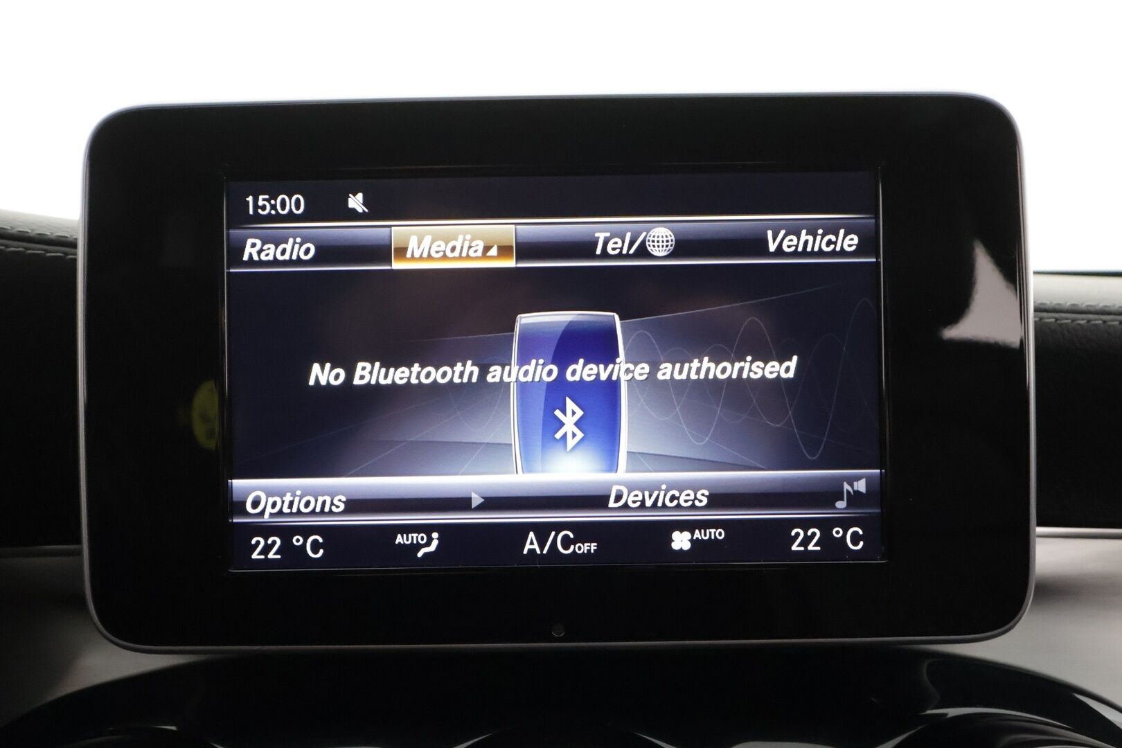 Mercedes-Benz C 2016 220 d T 4Matic A AMG Premium Edition * Webasto / Burmester / LED-High Perf / Koukku / P.tutkat / Sportnahat * - Kahdet renkaat aluvanteilla 