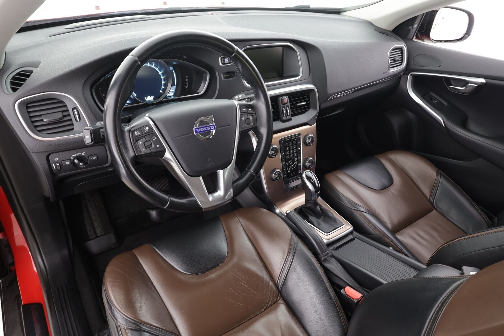 Volvo V40 Cross Country 2014 T4 AWD Summum aut - | ACC | Muistipenkki | Nahat | Digimittari | P.kamera | Xenon | Lane Assist | BLIS | Keyless | Huoltokirja | Lohko+sisälämmitin | 2x renkaat aluin |