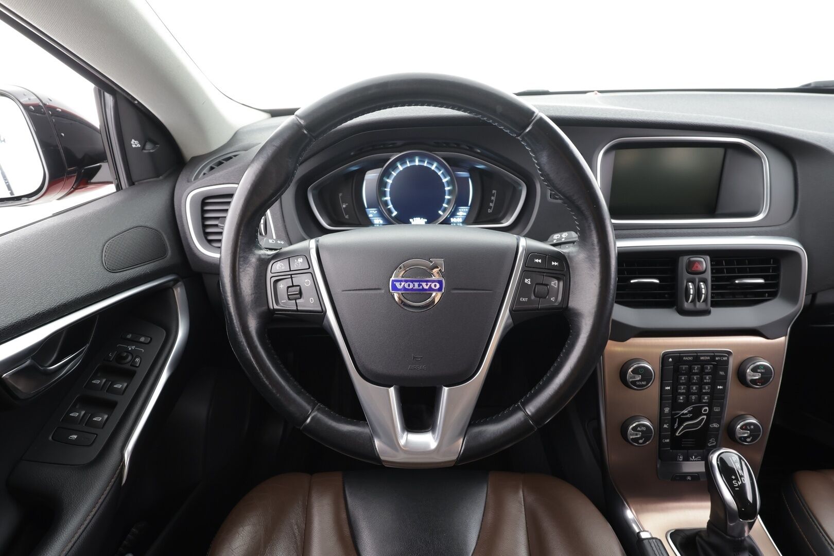 Volvo V40 Cross Country 2014 T4 AWD Summum aut - | ACC | Muistipenkki | Nahat | Digimittari | P.kamera | Xenon | Lane Assist | BLIS | Keyless | Huoltokirja | Lohko+sisälämmitin | 2x renkaat aluin |