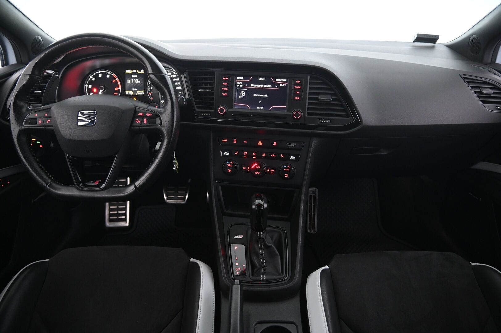 Seat Leon 2015 2,0 TSI 280 Cupra DSG *ACC / Seat sound system / LED / Nahka-Alcantara sporttipenkit / P. tutka / Navi * - Upea yksilö! / Seat Sound / Nahka-alcantara / ACC