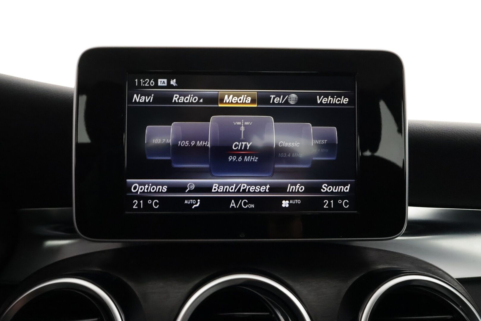 Mercedes-Benz C 2015 220 BlueTec A Premium Business - Suomiauto | Webasto | ILS LED | Vakkari | Sähköpenkit | Peruutustutkat | Sporttipenkit | 2x Renkaat Aluvantein!