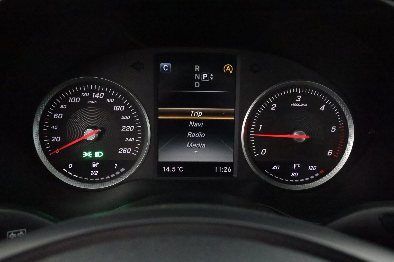 Mercedes-Benz C 2015 220 BlueTec A Premium Business - | Vakkari | Webasto | ILS LED | P.tutkat | Osasähköt | Suomi-auto | Kahdet Renkaat |