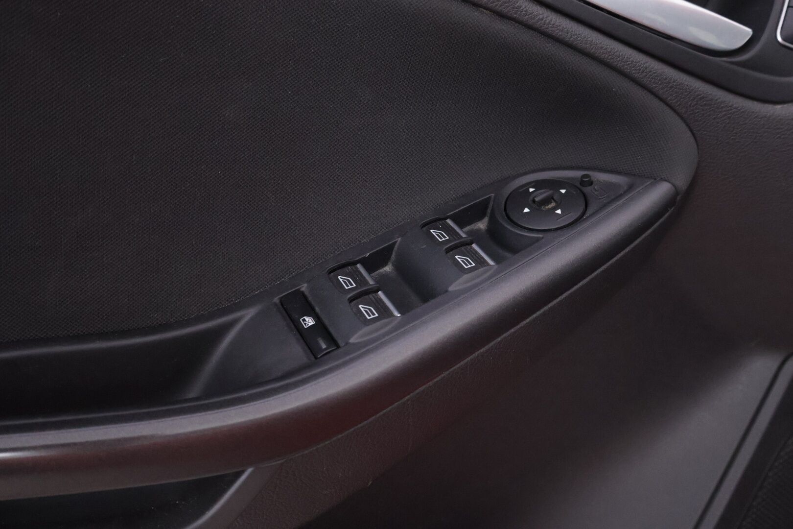 Ford Focus 2016 1,0 EcoBoost 125 hv start/stop M6 Black Wagon - YritysOutlet - Myydään vain yrityksille - – Tämä auto myydään YritysOutlet -valikoimasta vain yritykselle