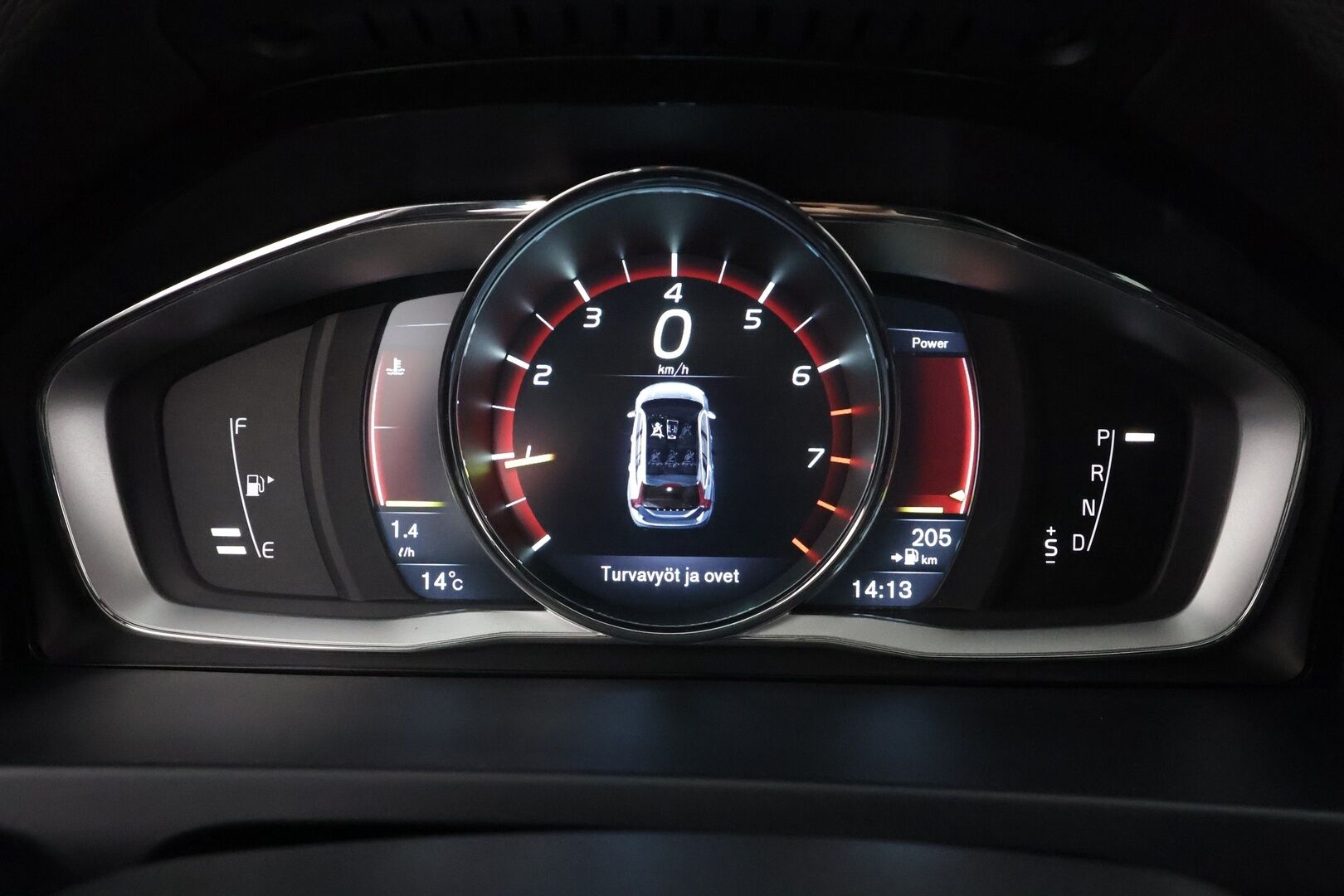 Volvo V60 2016 T3 Business R-Design aut * Vakkari / P.tutka / Webasto / Ratinlämmitin / Digimittaristo / Sporttipenkit * - Suomi-auto / Kahdet renkaat aluvanteilla - HULLU BLACKWEEK KORKOTARJOUS 2,49%